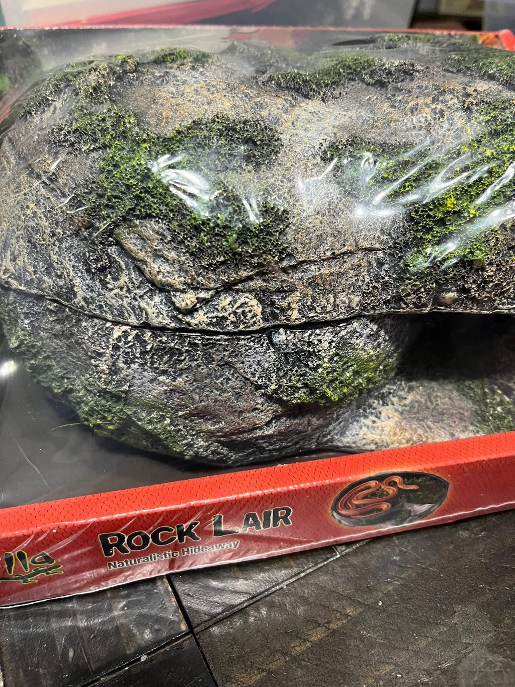 Zilla Large Rock Lair