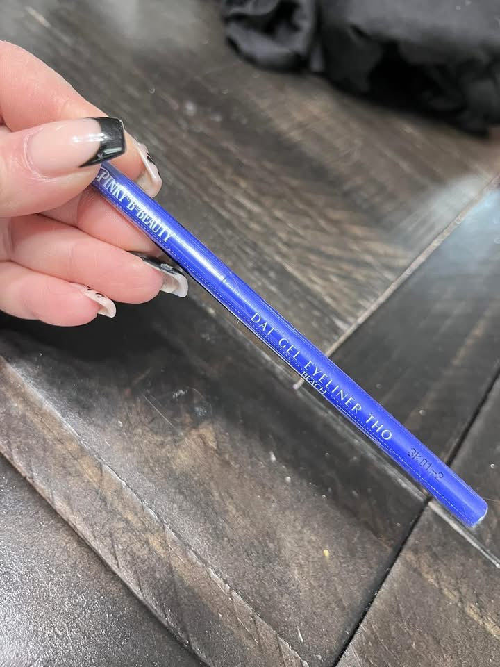 Pinky B Beauty - Dat Gel Eyeliner