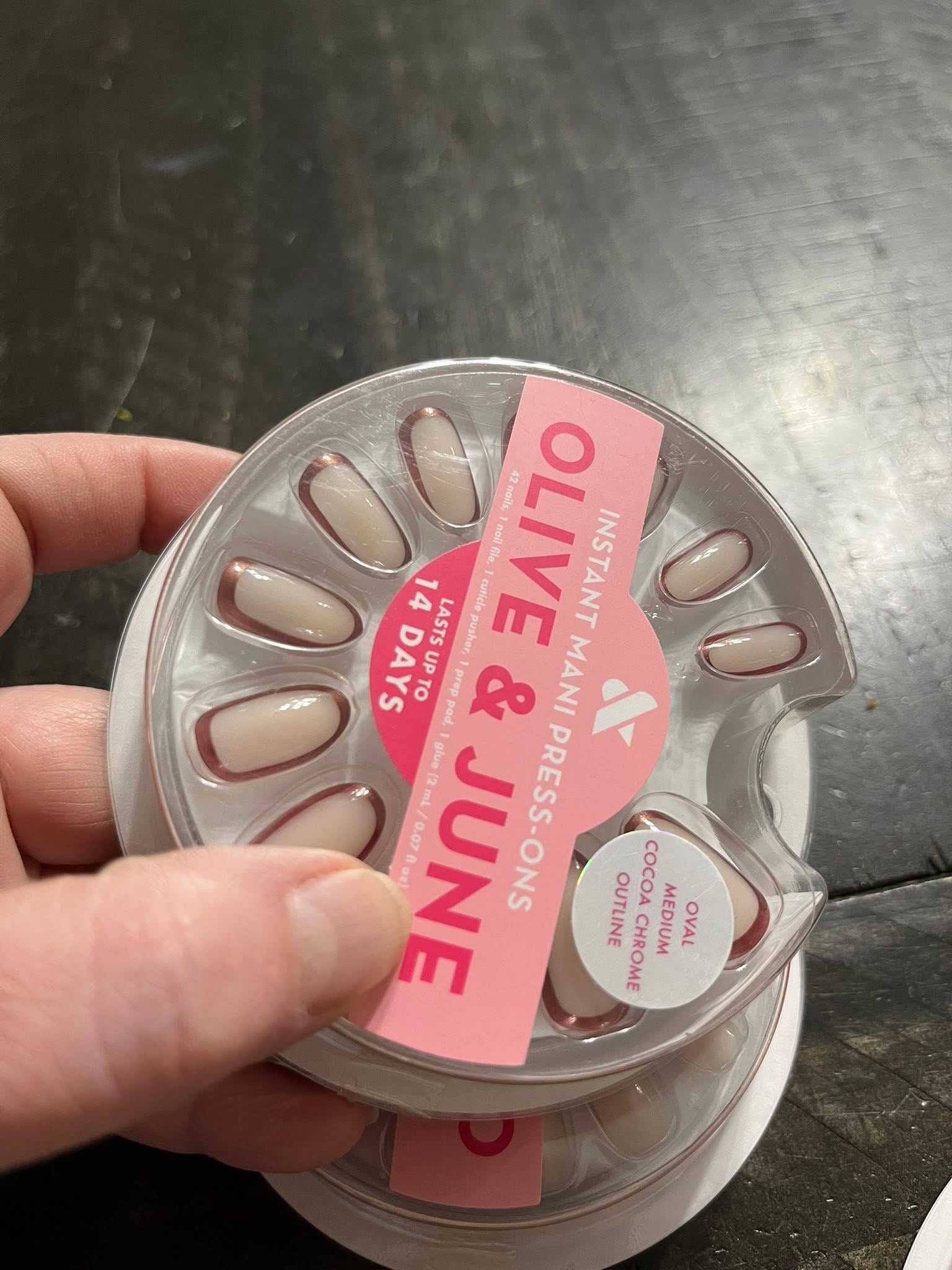 Olive & June Instant Mani Press-On Nails