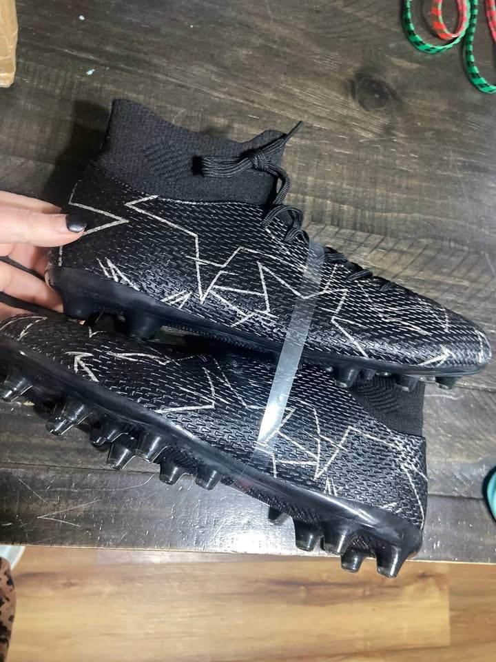 Mens Offbrand Football Shoes