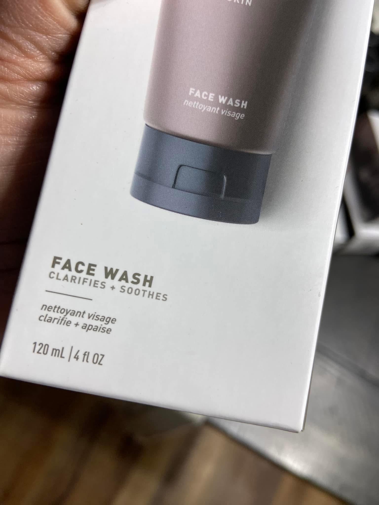 Mens Bevel Revitalizing Face Wash