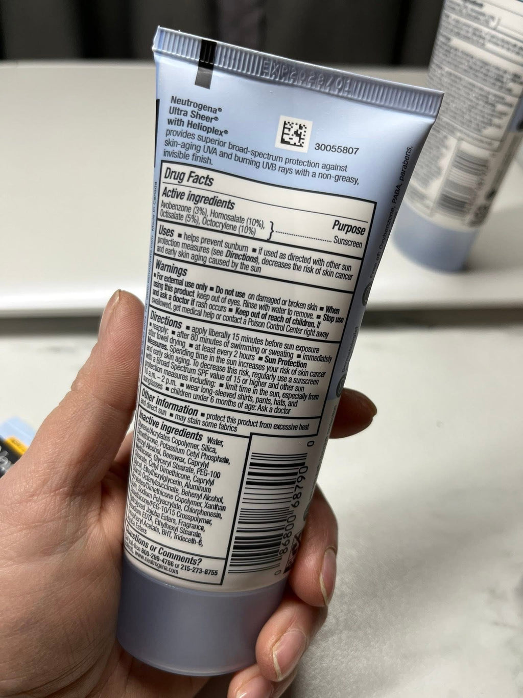 Neutrogena Ultra Sheer Dry-Touch Sunscreen For Face & Body