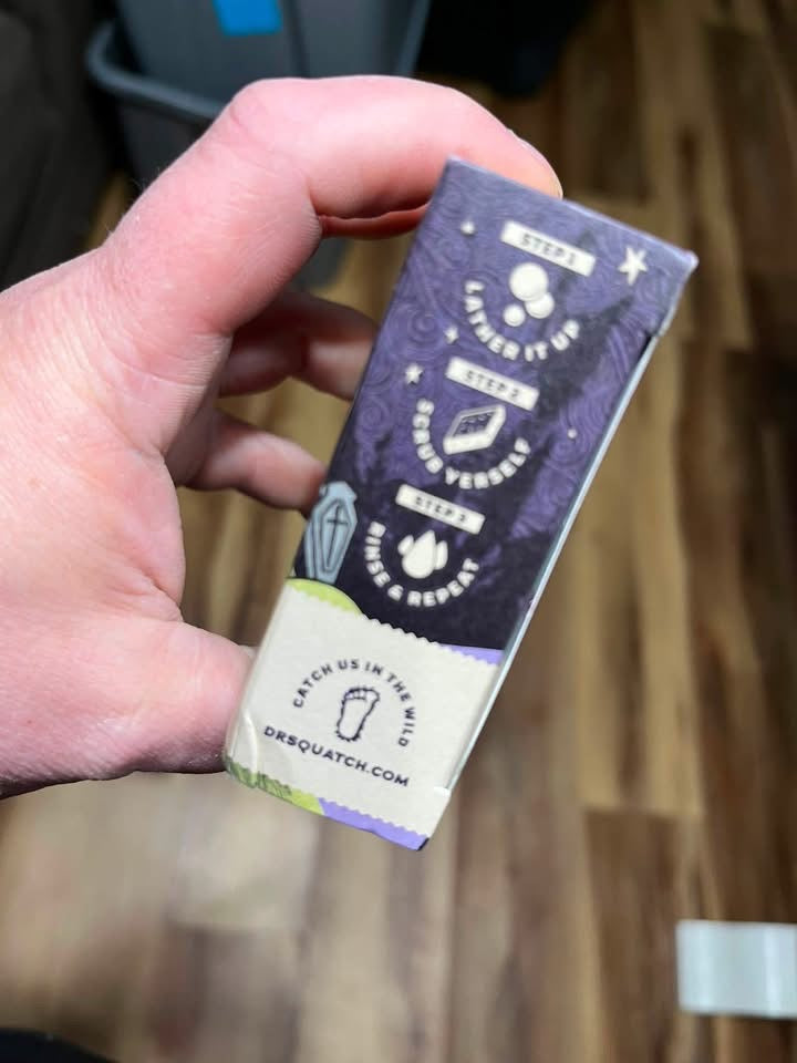 Dr Squatch Mens Natural Soap - Skellington’s Suds
